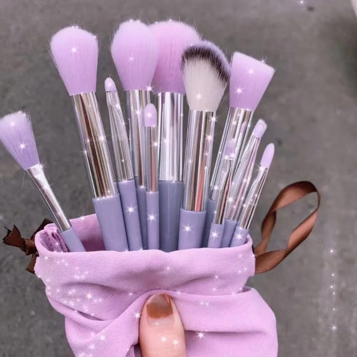 مجموعة فرش مكياج مسطحة احترافية مع حقيبة